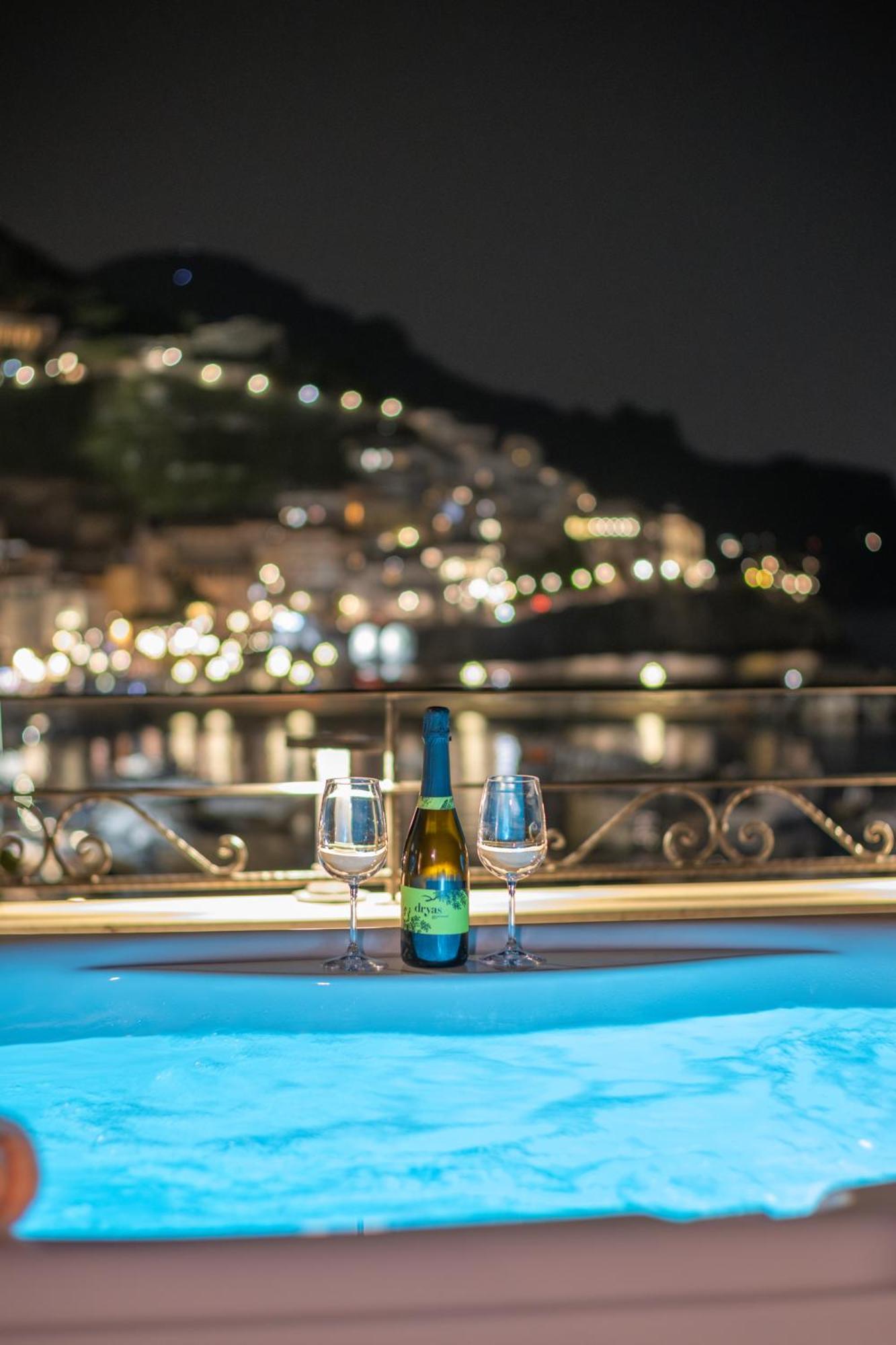 Hotel Aurora Amalfi Esterno foto