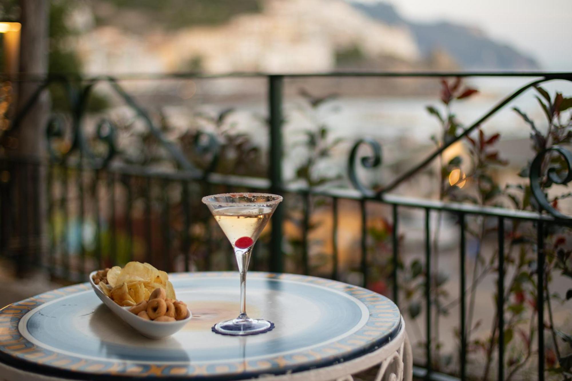 Hotel Aurora Amalfi Esterno foto